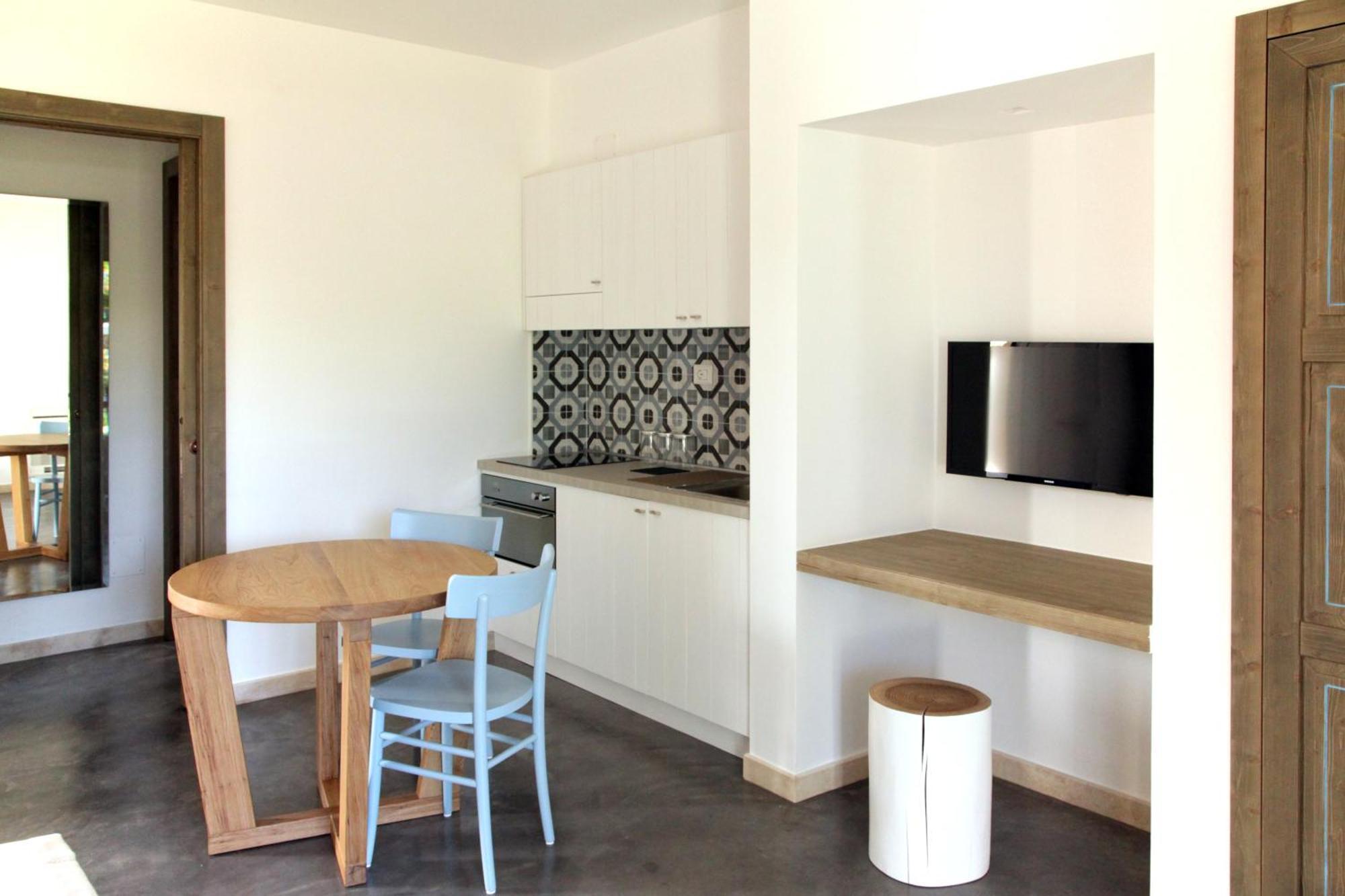 Aparthotel Borgo De Li Santi